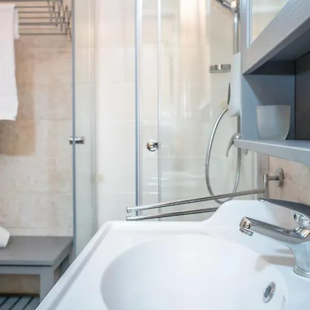 Main Street Lejlighed *